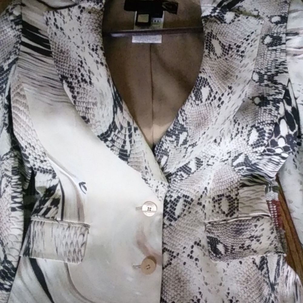 Just Cavalli Stunning Snake-Print Blazer - Picture 7 of 8